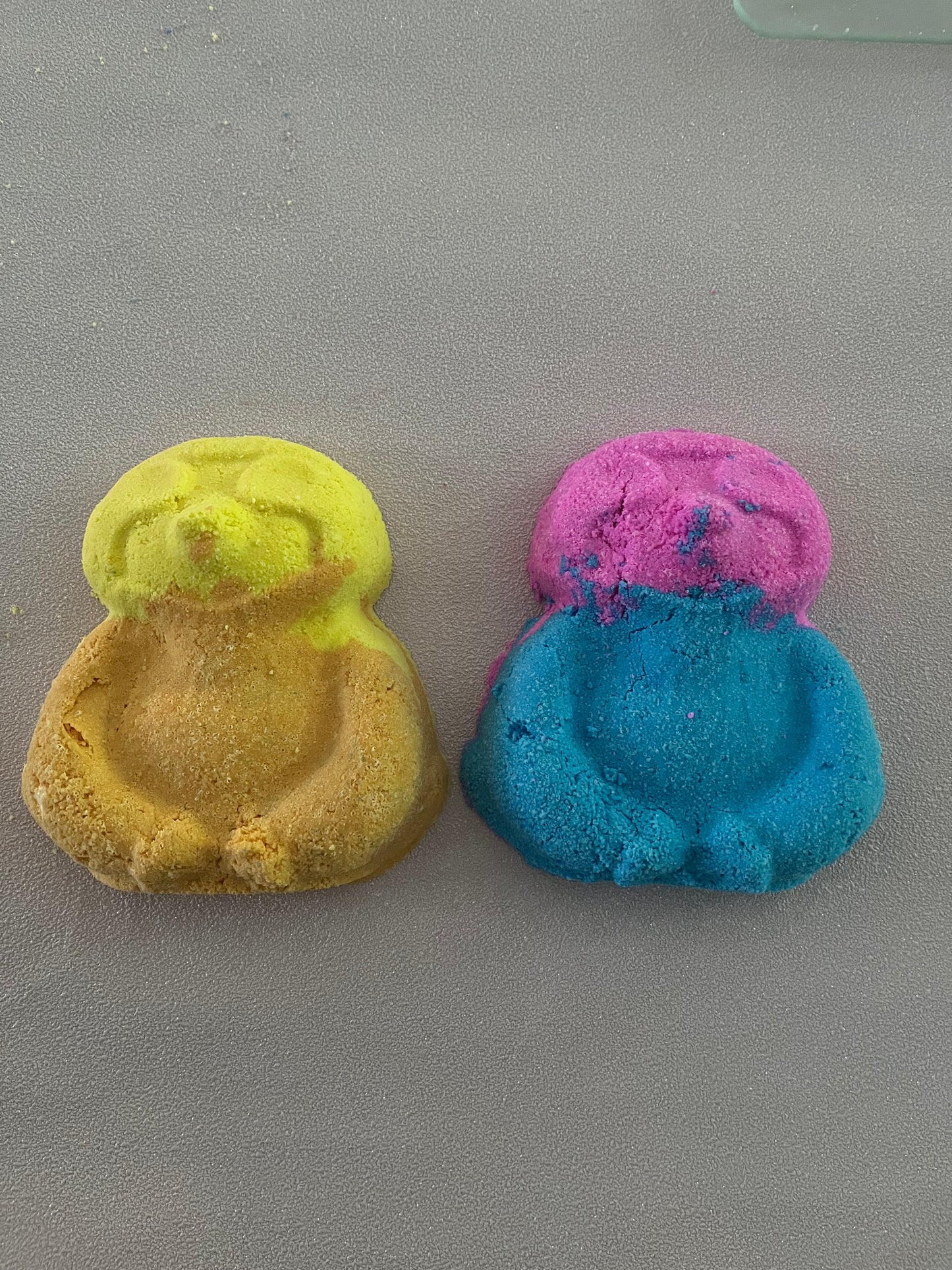 Large Sloth Bath Bomb