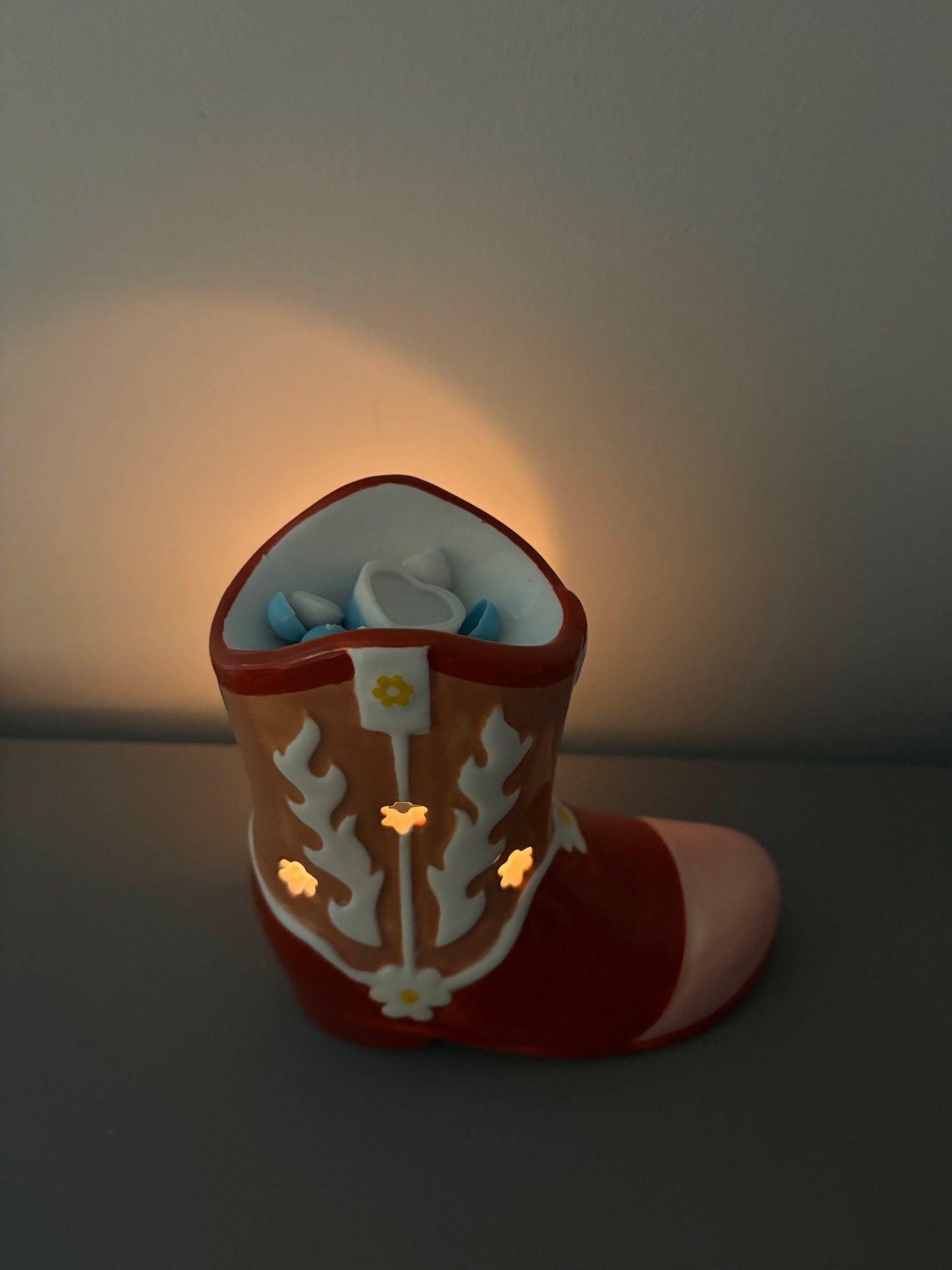 Cowboy boot wax burner