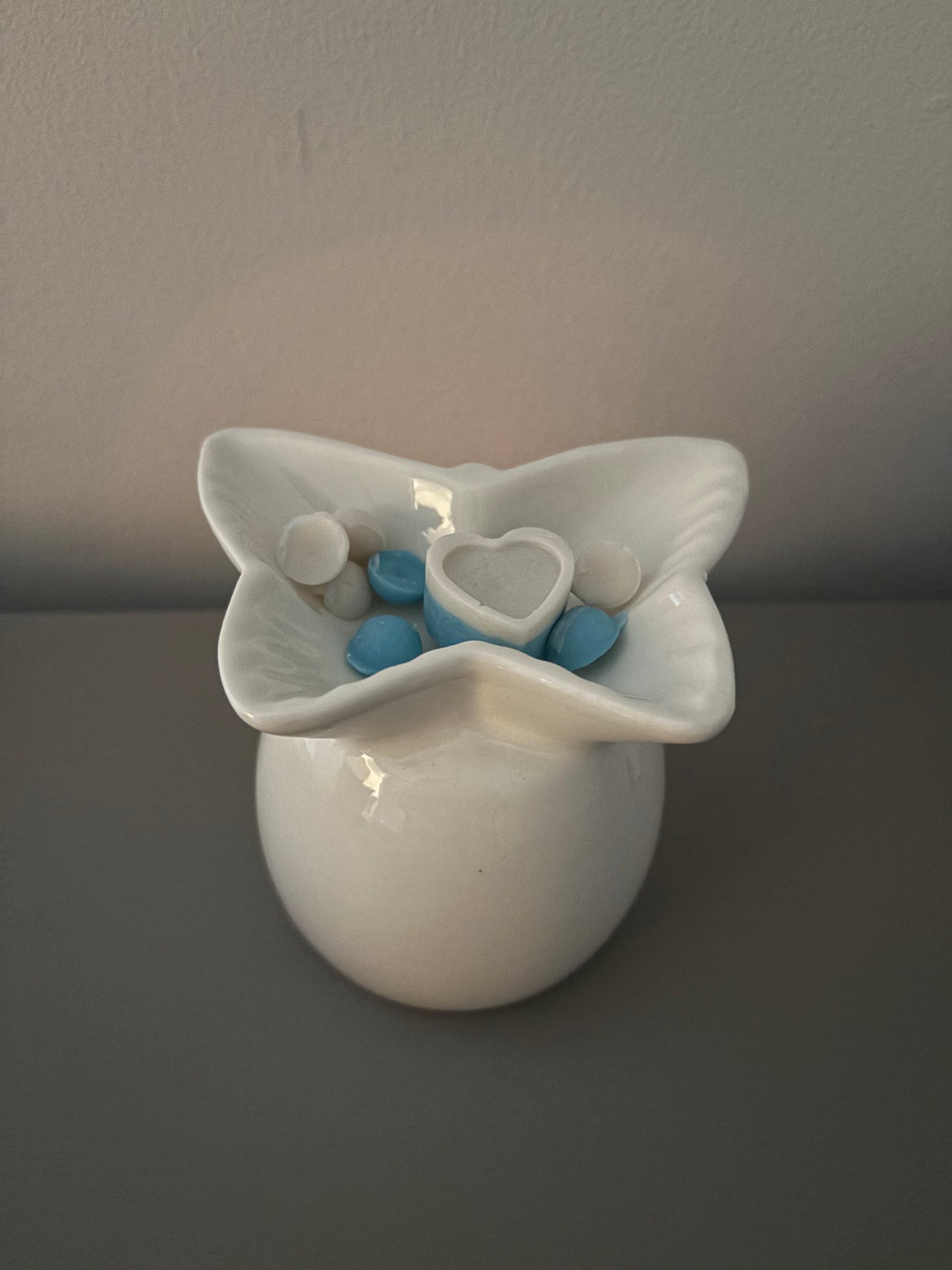 Butterfly wax burner