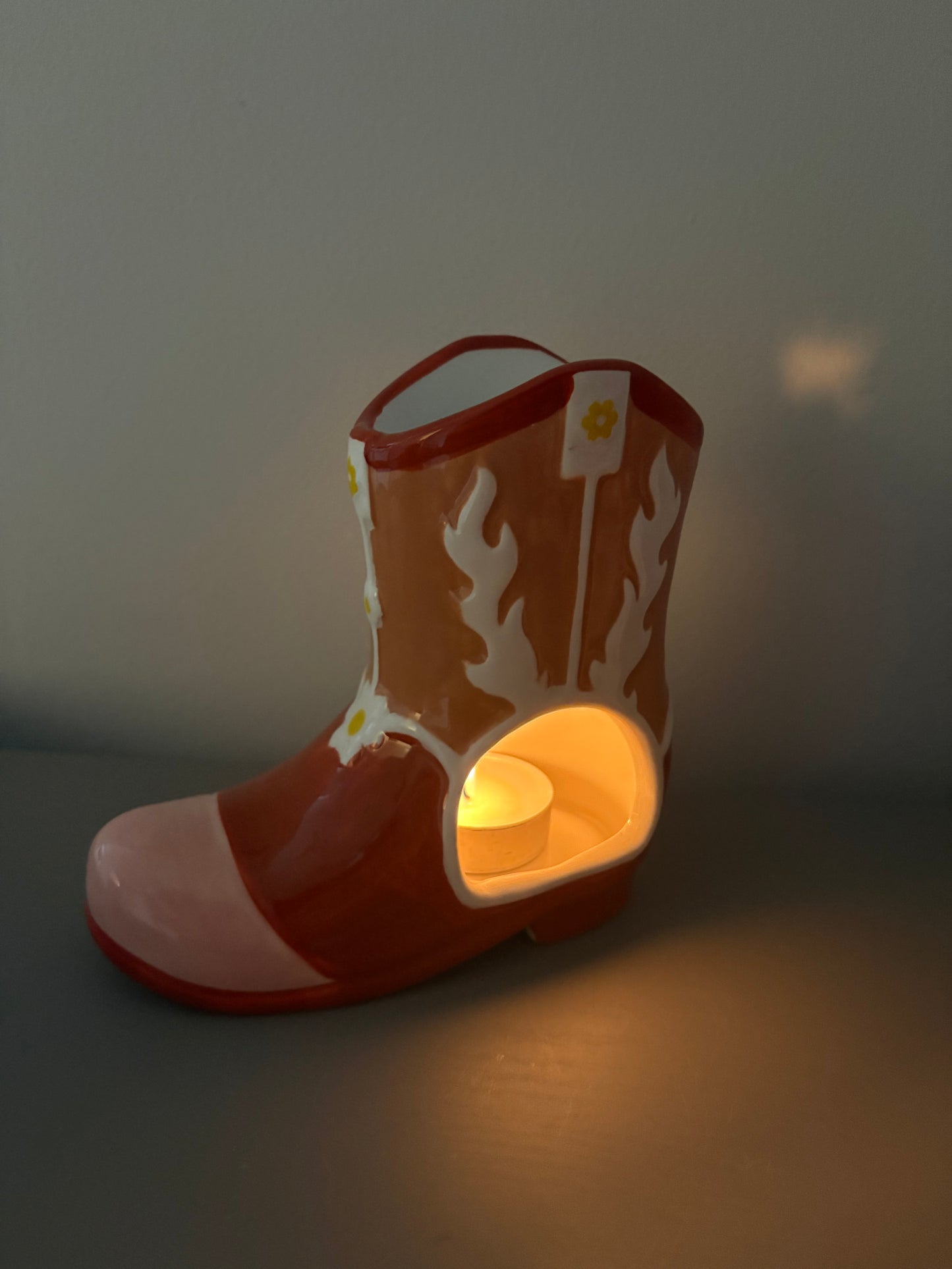Cowboy boot wax burner